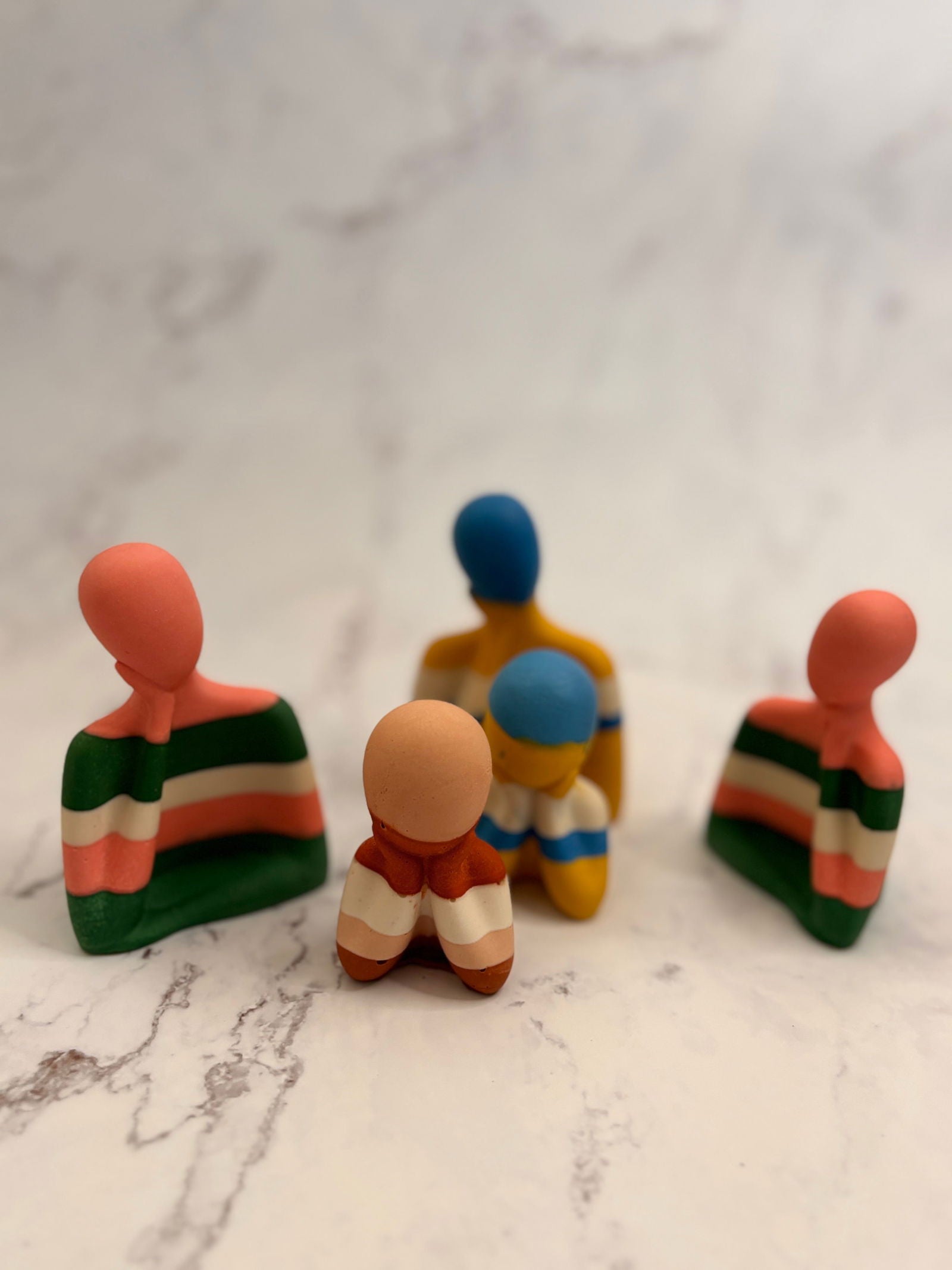 Statuette famille tricolore - Doufly Home